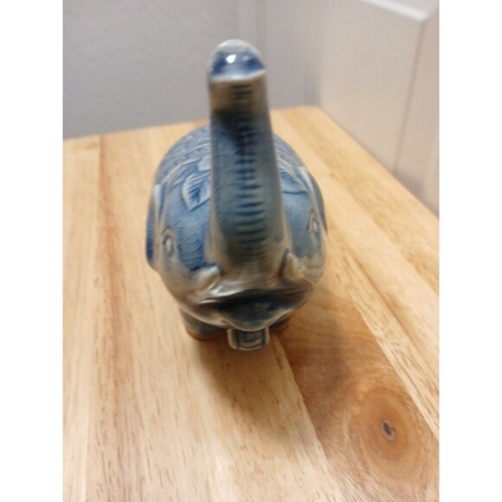Baan Celadon Blue Elephant Crackle‎ Glaze 6" x 5" Ornate Ceramic Thailand - Picture 15 of 16
